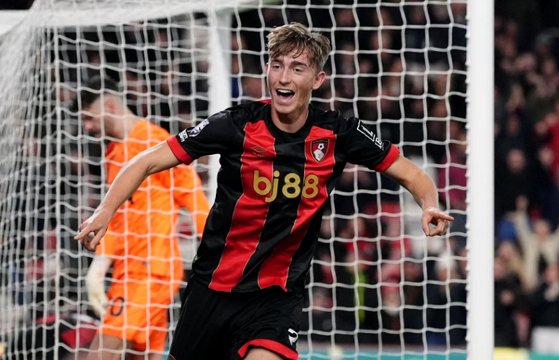 dean-huijsen-manh-ghep-quan-trong-trong-ke-hoach-tai-thiet-hang-thu-chel